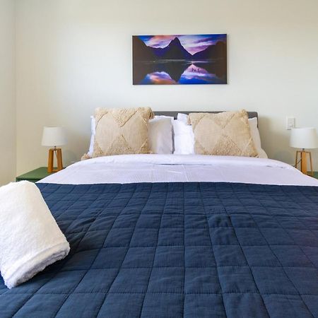 Apartmán Conveniently Located 2Br Townhouse In West Akl Auckland Exteriér fotografie